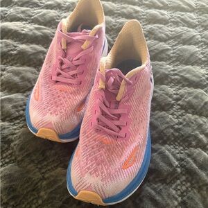 Hoka Pink Clifton 9 Shoes